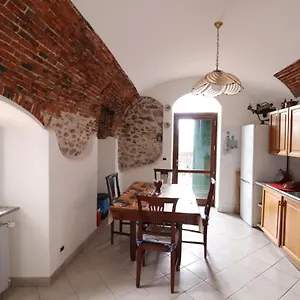 Appartamento In Borgata Storica, Boissano